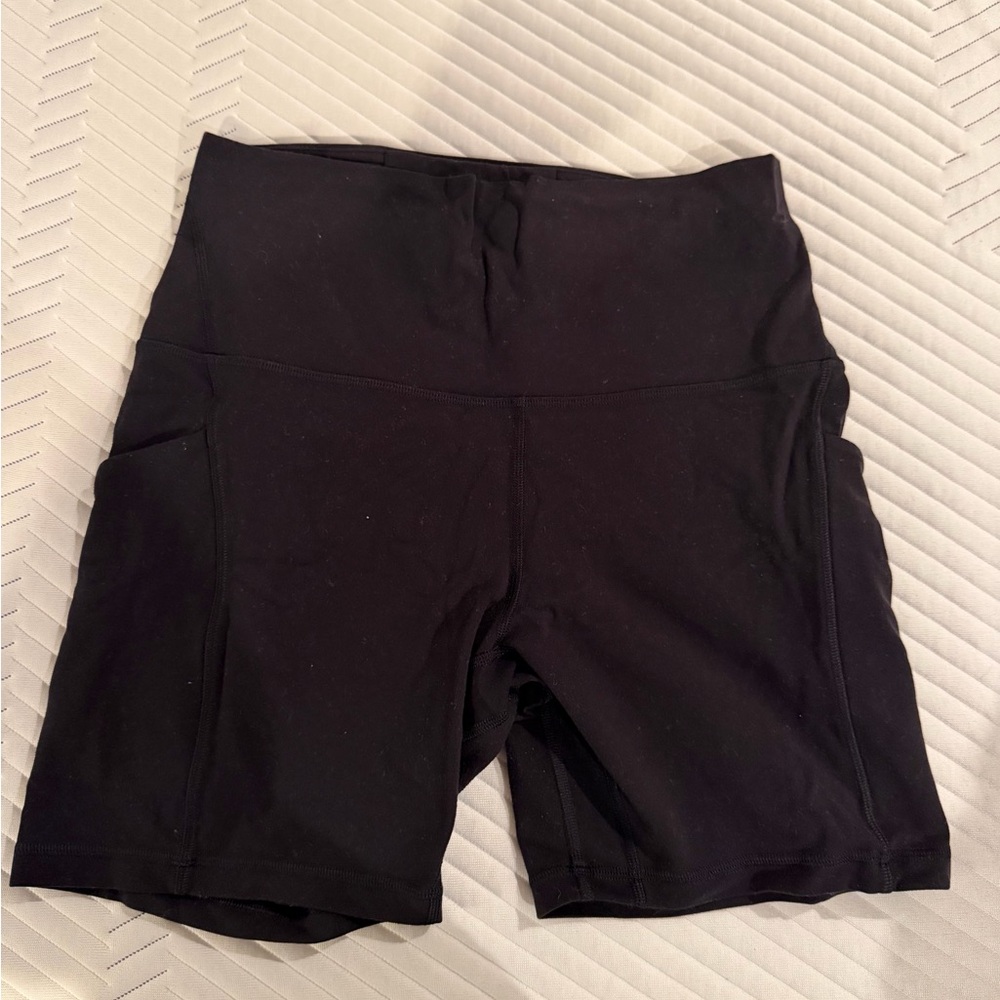 Lululemon Align Short Pockets